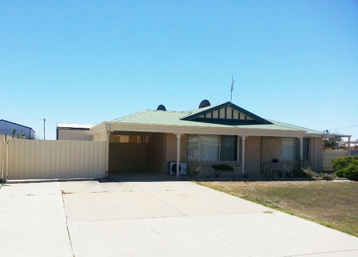 21 AGONIS STREET, LEEMAN, 6514
