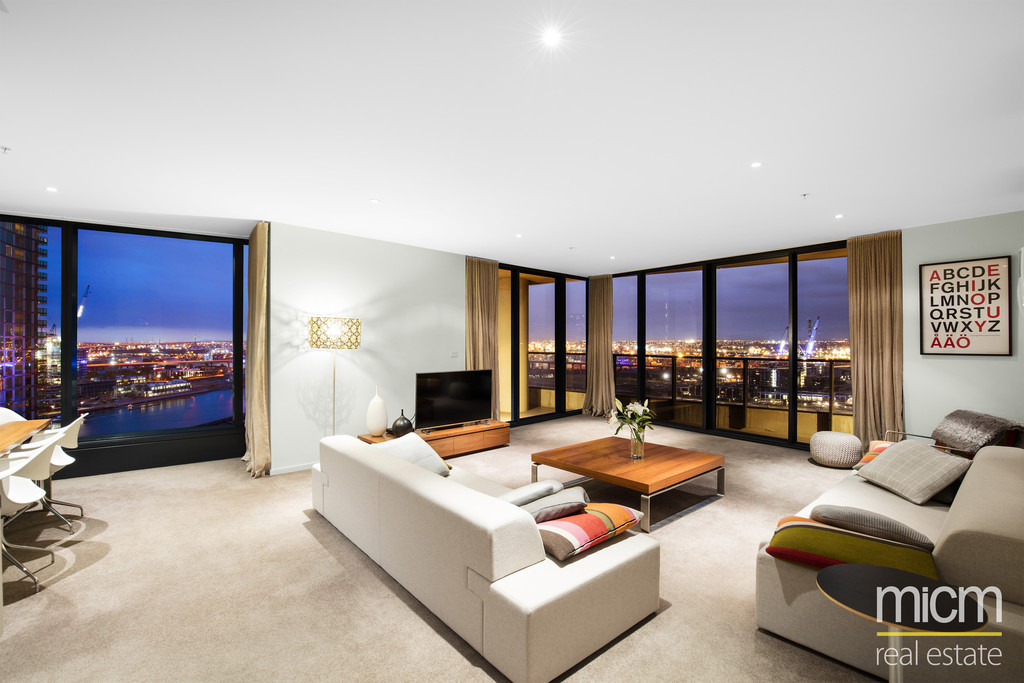 221/55 VICTORIA HARBOUR PROMENADE, DOCKLANDS, 3008