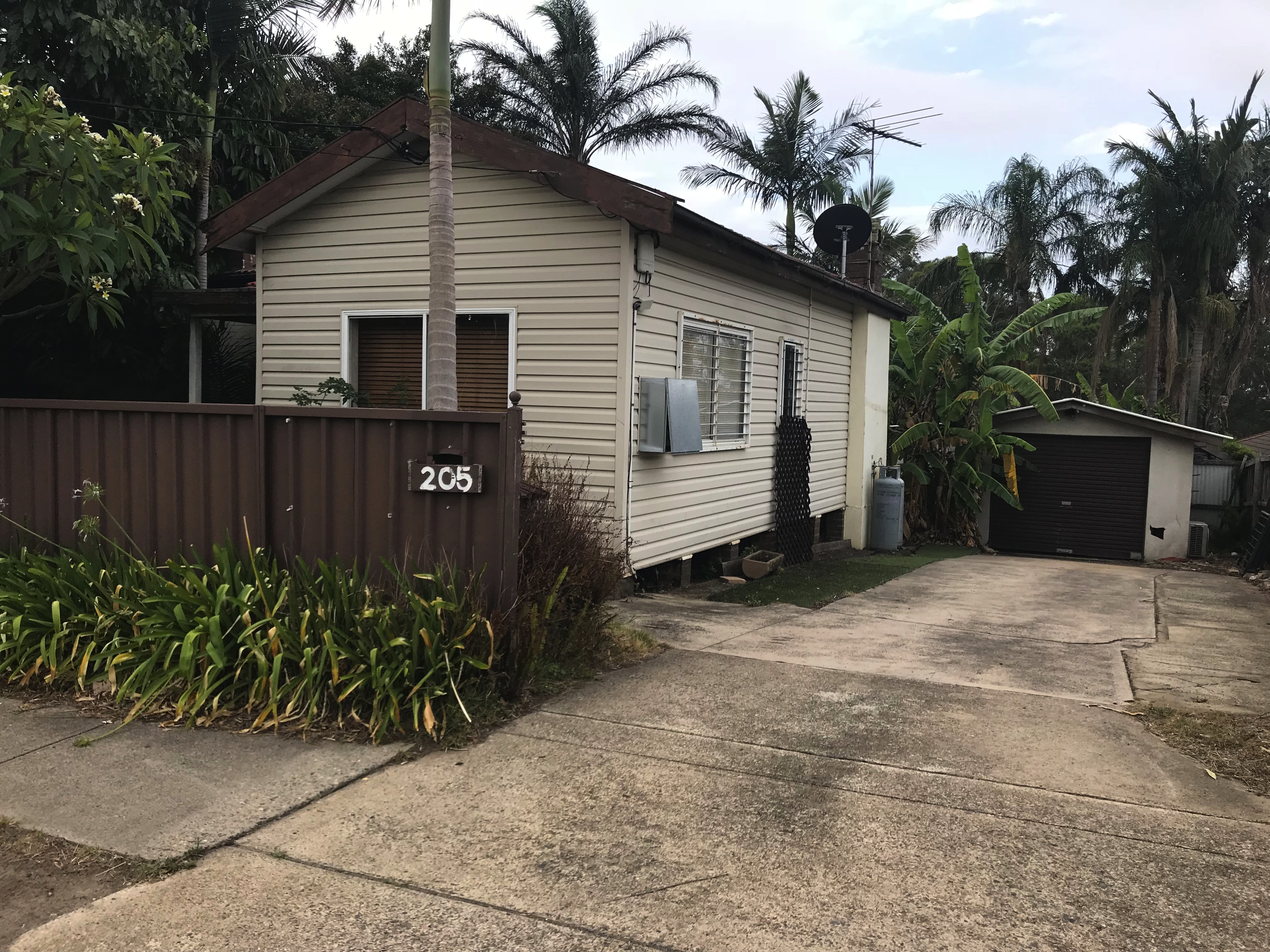 205 OLD WINDSOR ROAD, NORTHMEAD, 2152