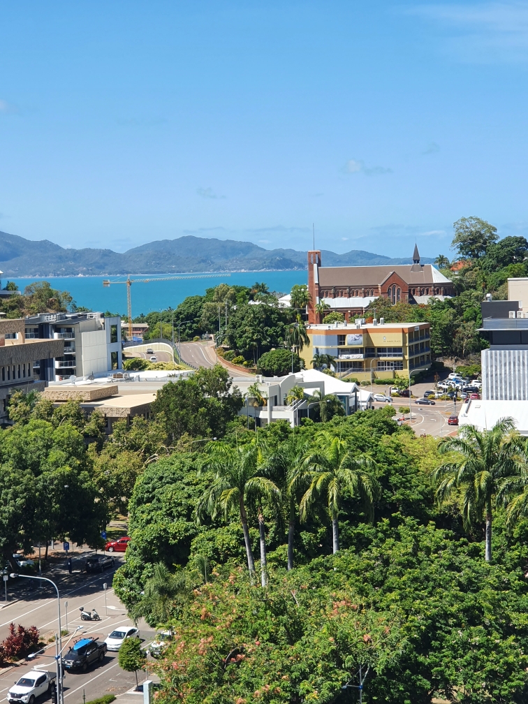 10.01 / 122 WALKER STREET, TOWNSVILLE CITY, 4810