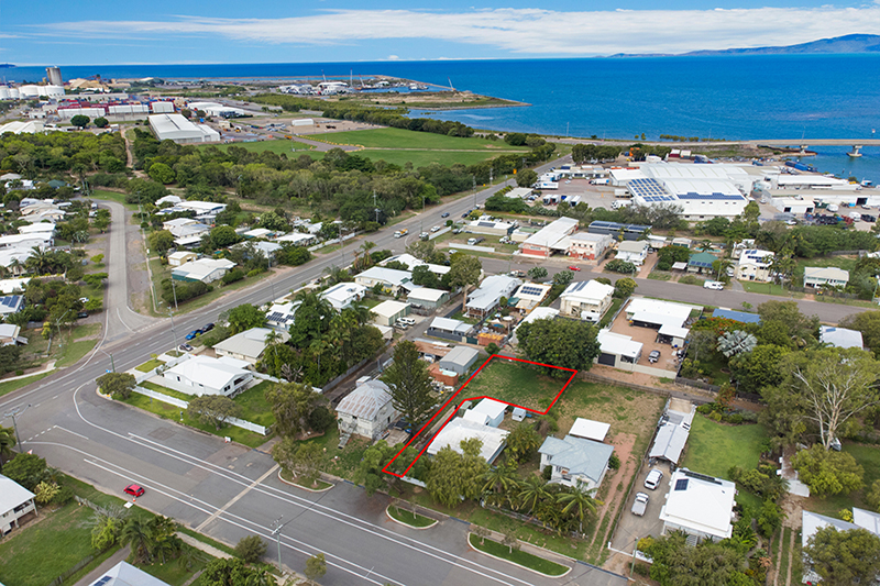 3B SEVENTH AVENUE, SOUTH TOWNSVILLE, 4810