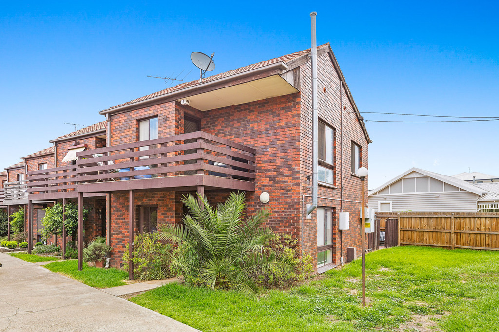 5/9-11 DRUMMARTIN STREET, ALBION, 3020