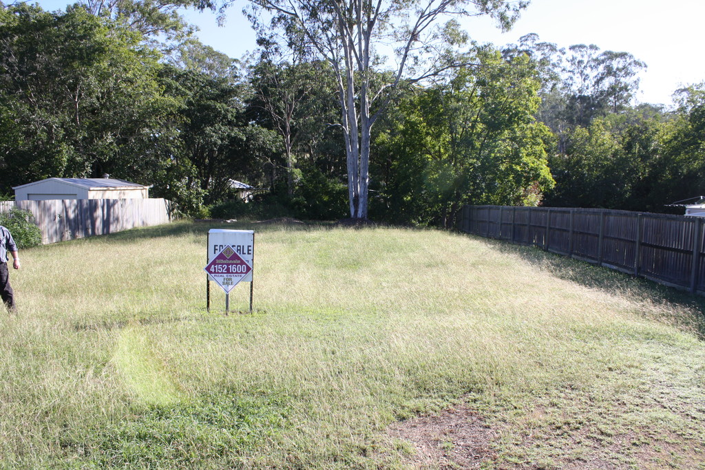 100 MULGRAVE STREET, GIN GIN, 4671