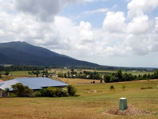 38 PEASE STREET, TULLY, 4854