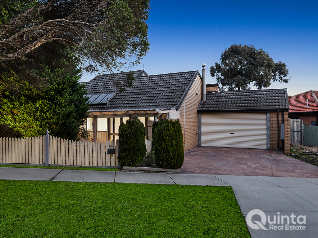 16 HUGHES CLOSE, ENDEAVOUR HILLS, 3802