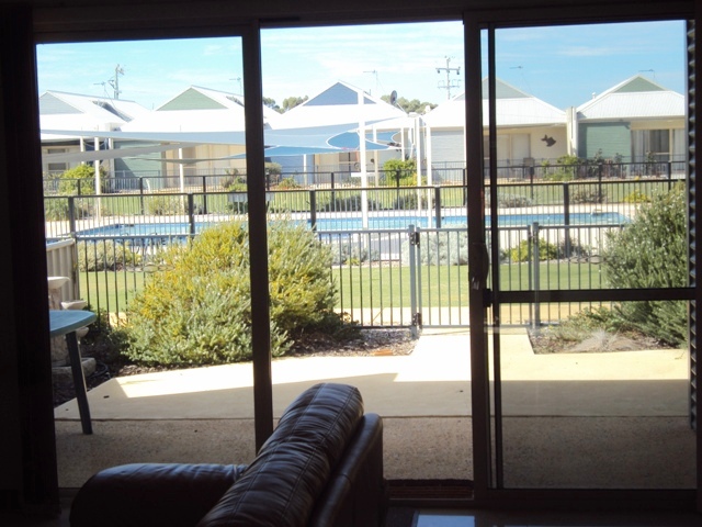 11 (U28) HEATON STREET, JURIEN BAY, 6516