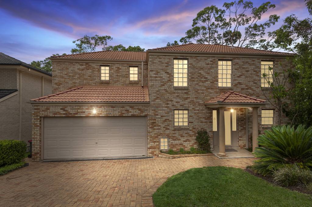 57 SYDNEY ROAD, HORNSBY HEIGHTS, 2077