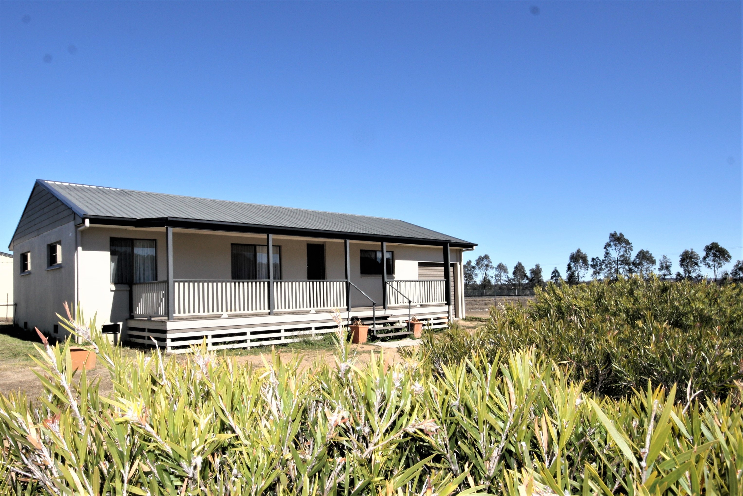 42 ROSE STREET, WARWICK, 4370