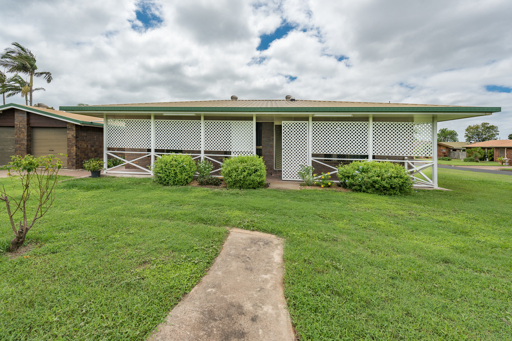 3 LIANDRA STREET, AVOCA, 4670