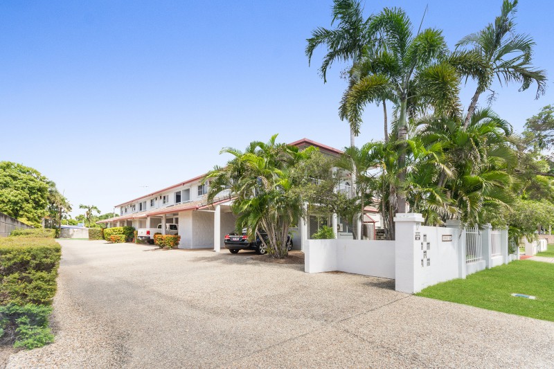 3/17 LOWTH STREET, ROSSLEA, 4812