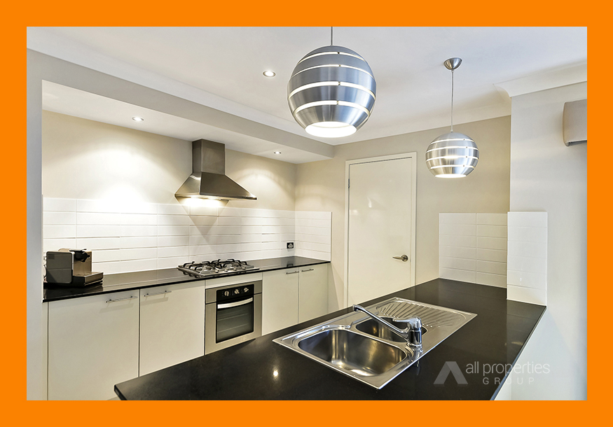 6 KANIMBLA STREET, HOLMVIEW, 4207 6 KANIMBLA STREET, HOLMVIEW, 4207
