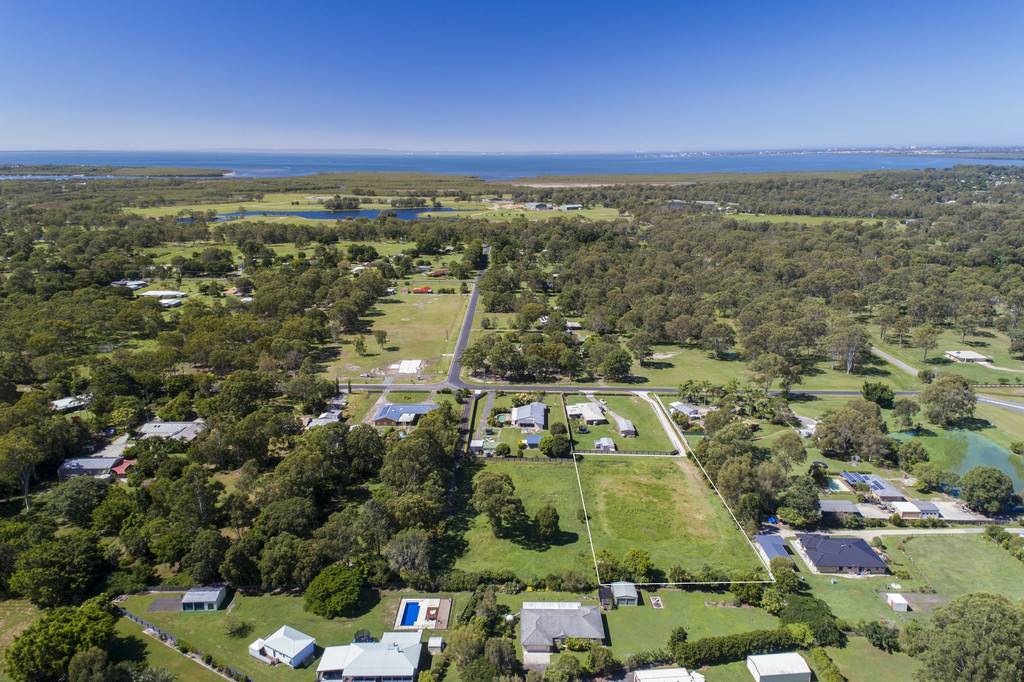 15 MOORE ROAD, BURPENGARY EAST, 4505