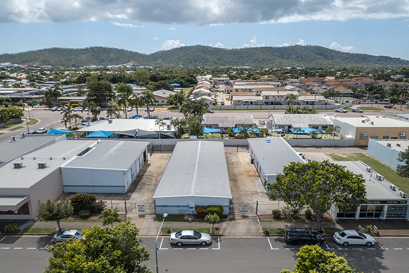 25 CASTLEMAINE STREET, KIRWAN, 4817