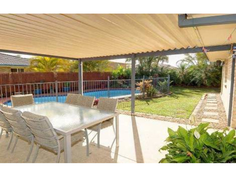 10 BRONTE COURT, SIPPY DOWNS, 4556