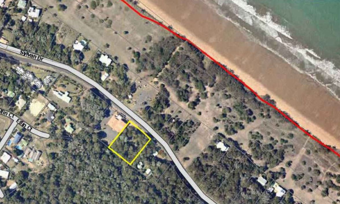 59 SYLVAN DRIVE, MOORE PARK BEACH, 4670