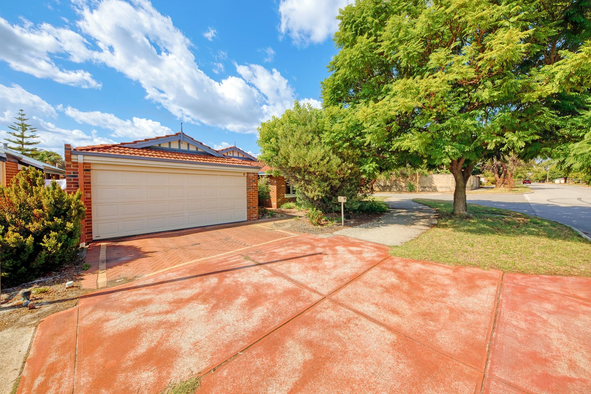 1 PIERCEY COURT, REDCLIFFE, 6104