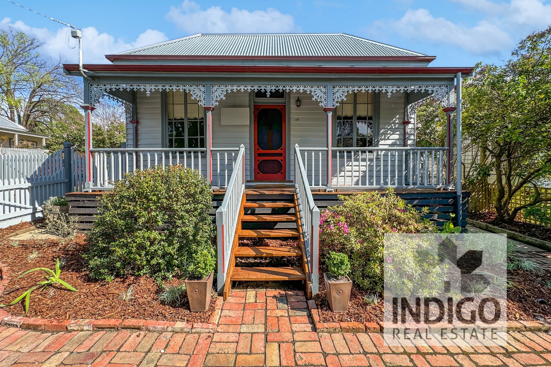 39 HIGH STREET, BEECHWORTH, 3747