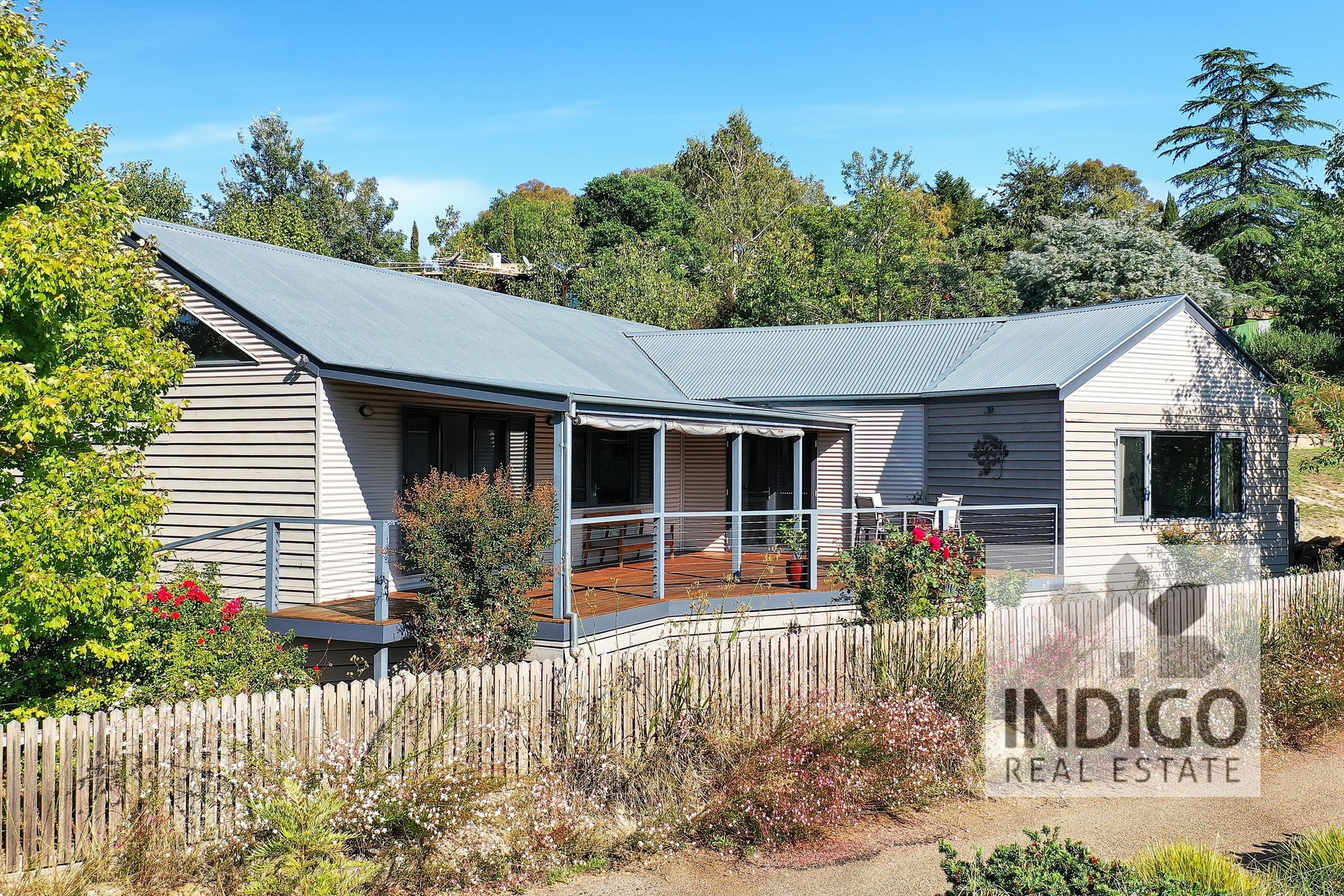 3A PRITCHARD LANE, BEECHWORTH, 3747