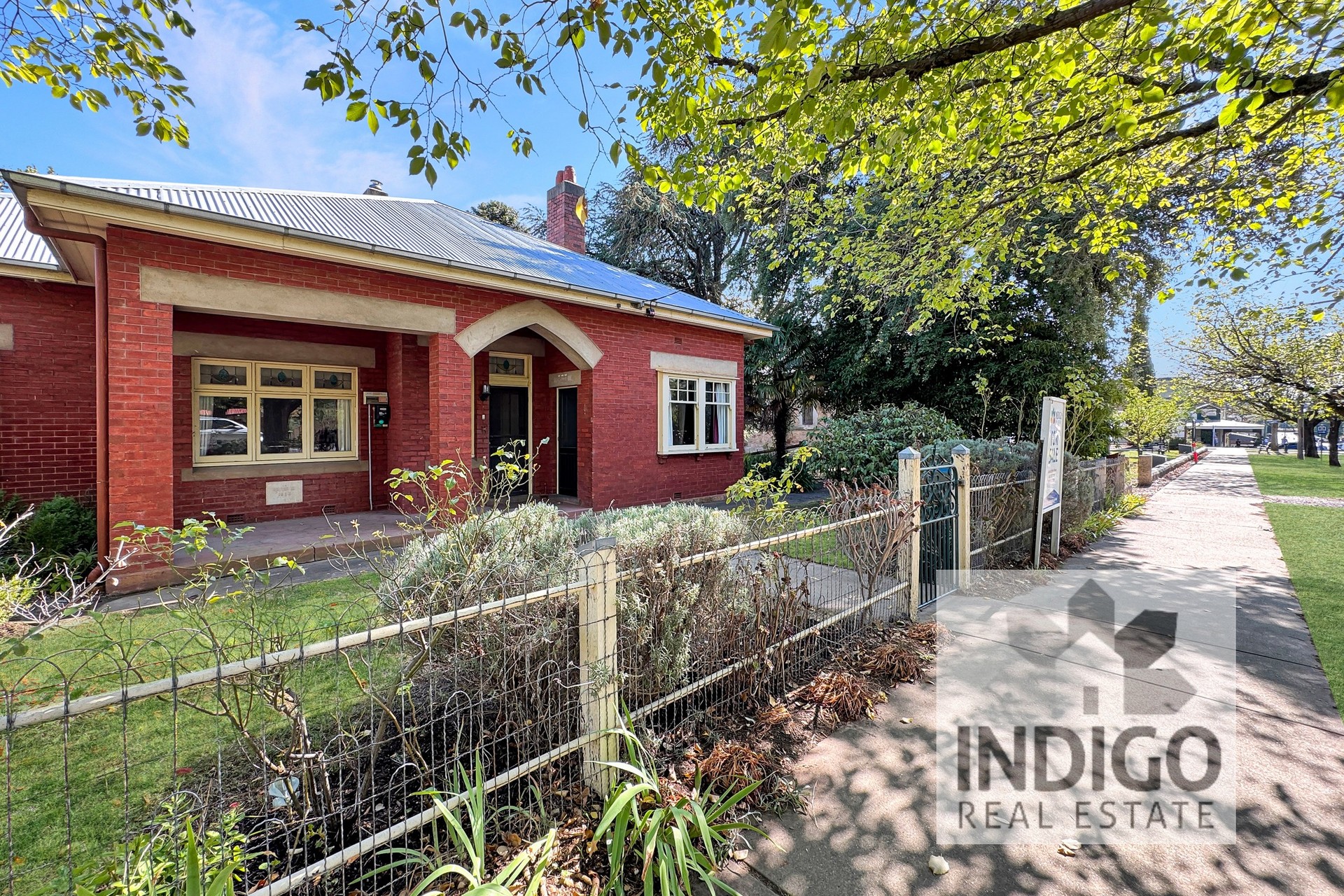 23 FORD STREET, BEECHWORTH, 3747