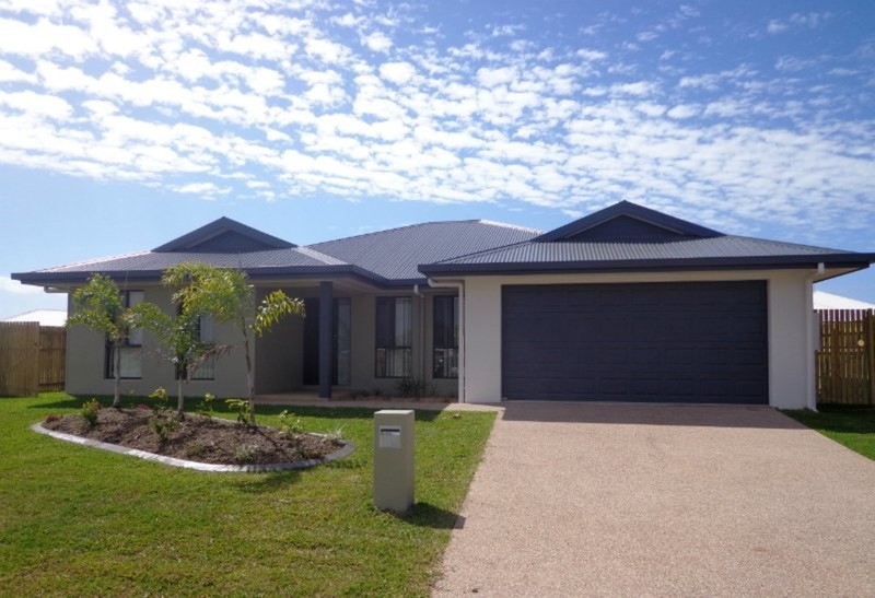 31 SUMMERGOLD STREET, MOUNT LOW, 4818