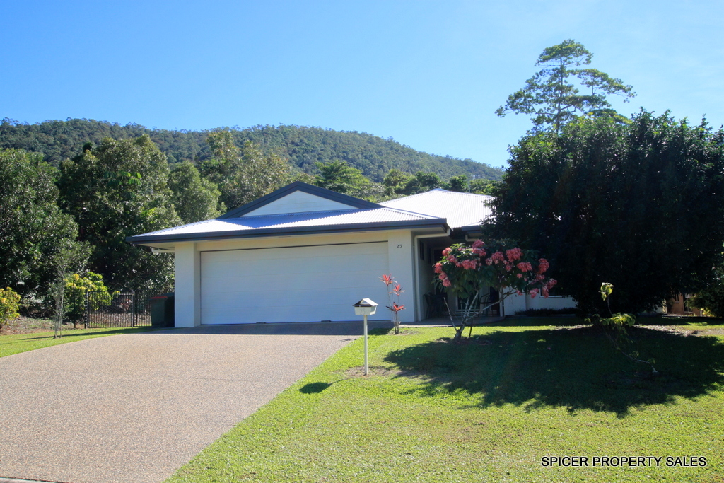 25 PEASE STREET, TULLY, 4854