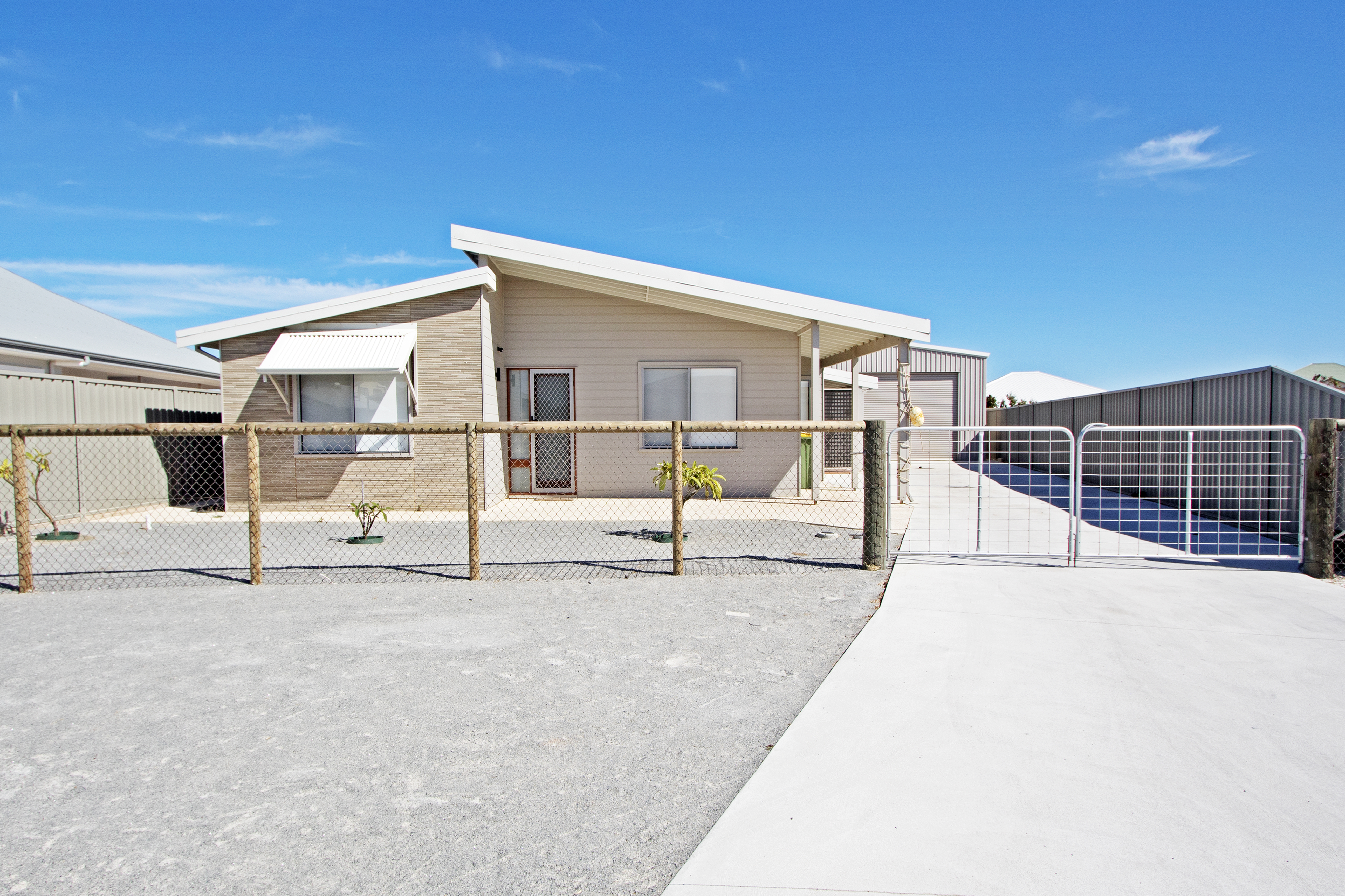 25 GLOVER CRESCENT, GREEN HEAD, 6514
