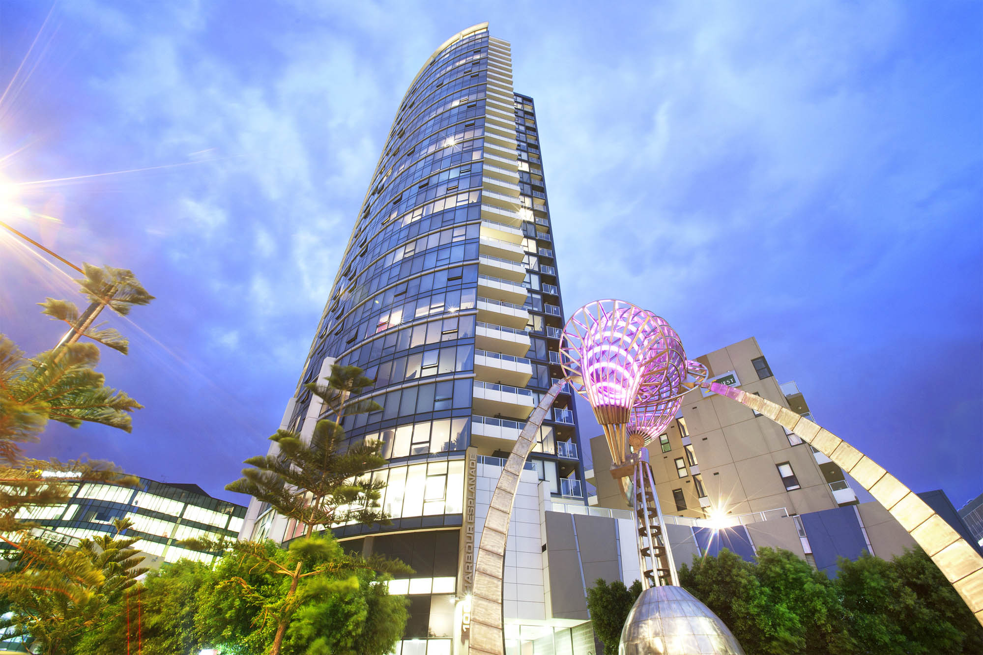 100 HARBOUR ESPLANADE, DOCKLANDS, 3008