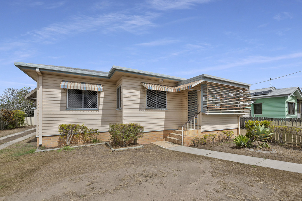 15 MORAN STREET, SVENSSON HEIGHTS, 4670