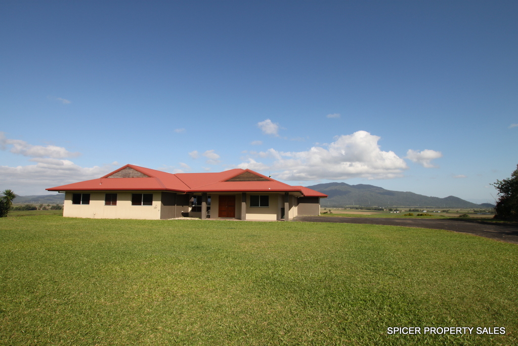 49 STUART DRIVE, FELUGA, 4854