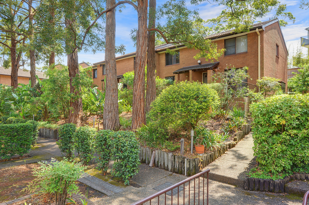 18/3 BARTON ROAD, ARTARMON, 2064