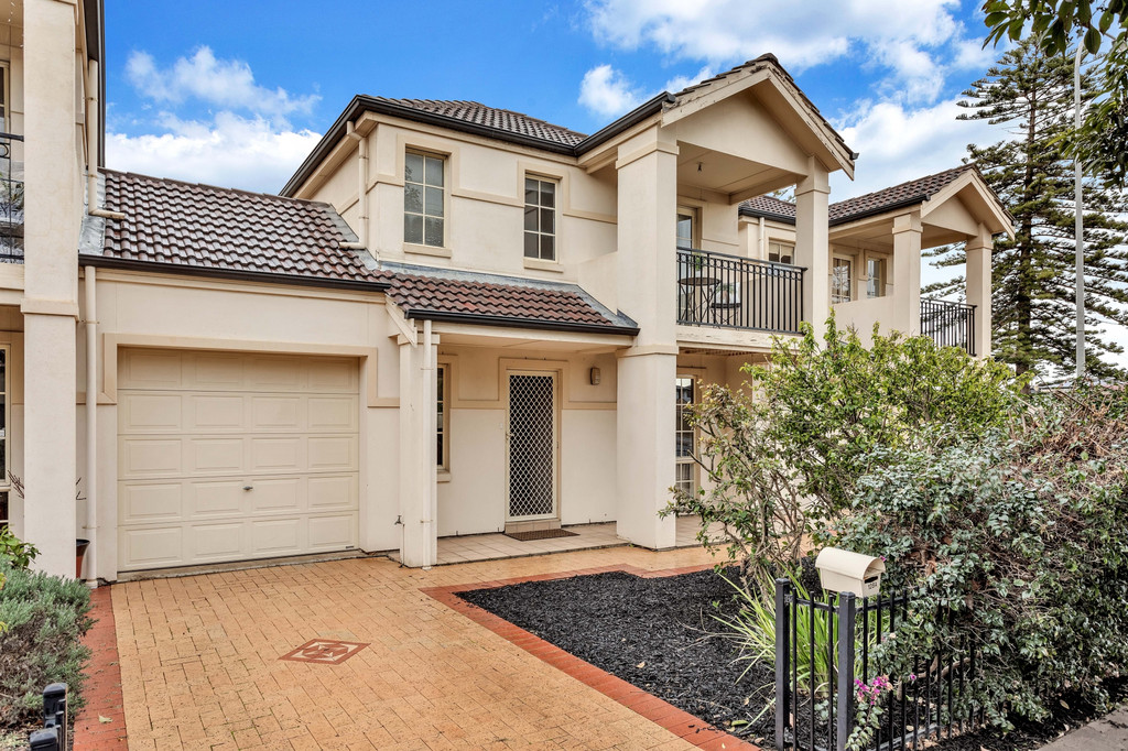 128A TAPLEYS HILL ROAD, GLENELG NORTH, 5045