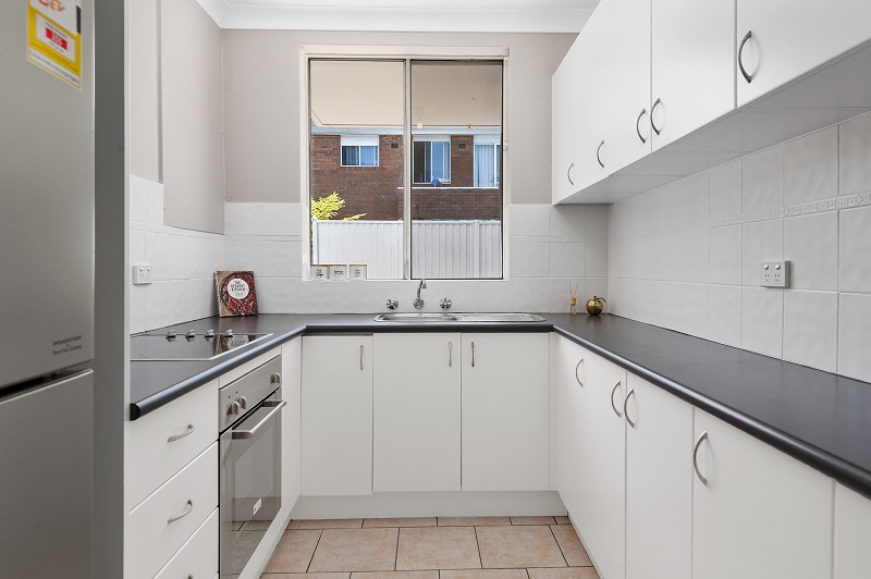 4/17-19 EDGEWORTH DAVID AVENUE, HORNSBY, 2077