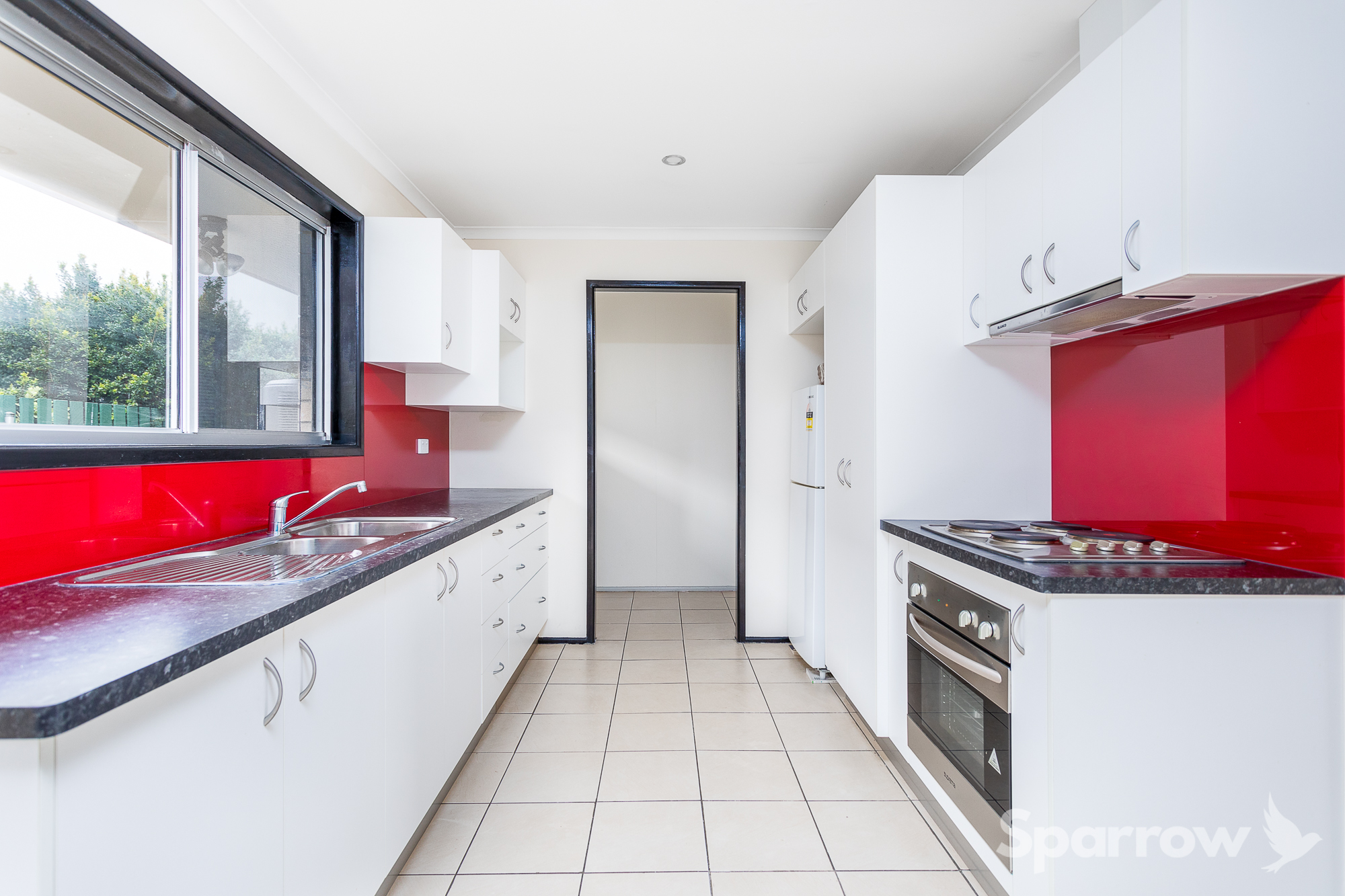 8/27 SOUTHGATE DRIVE, WOODRIDGE, 4114