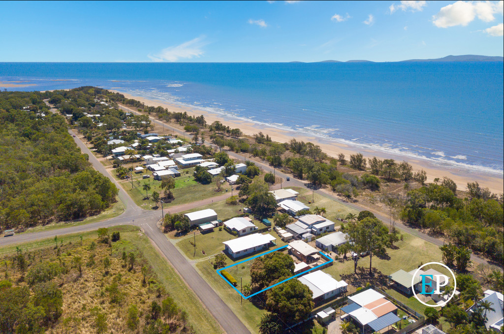 14 MARLIN STREET, BALGAL BEACH, 4816