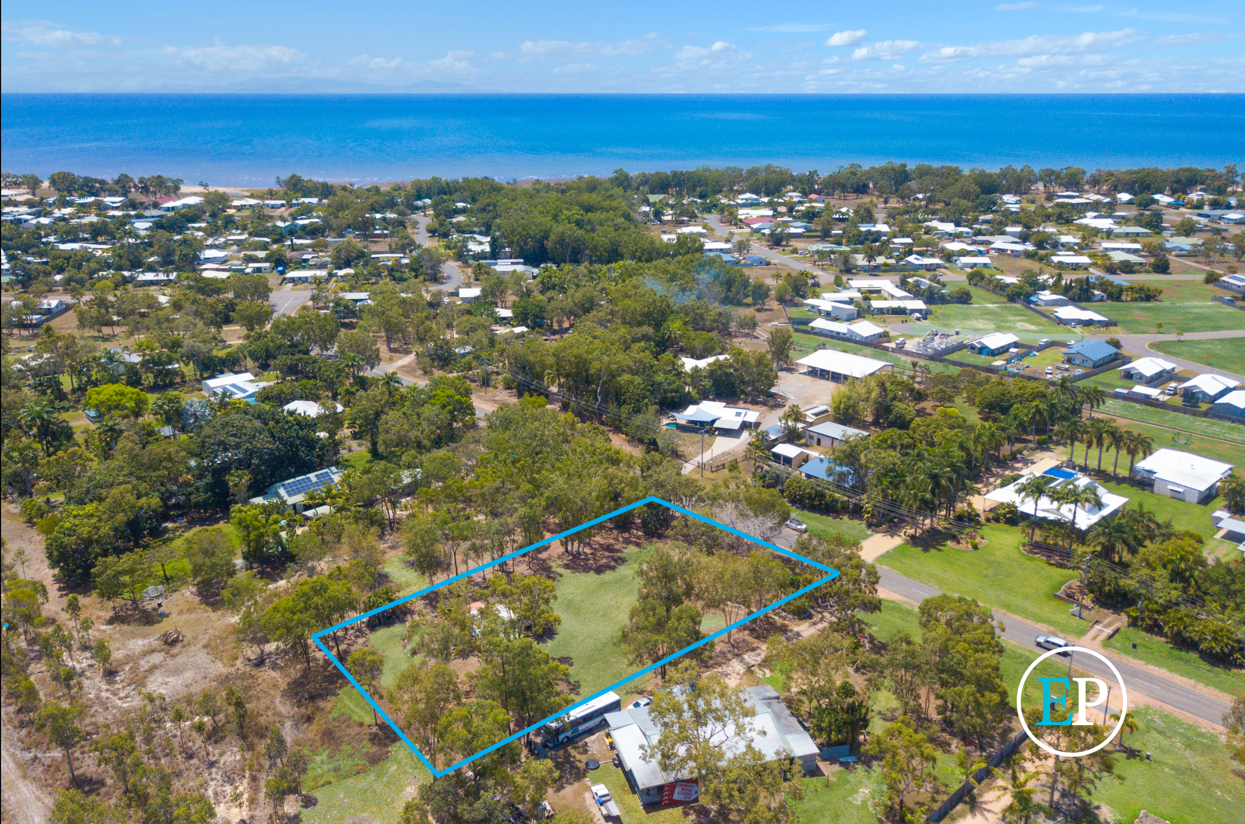 7 ARMIDALE AVENUE, BALGAL BEACH, 4816