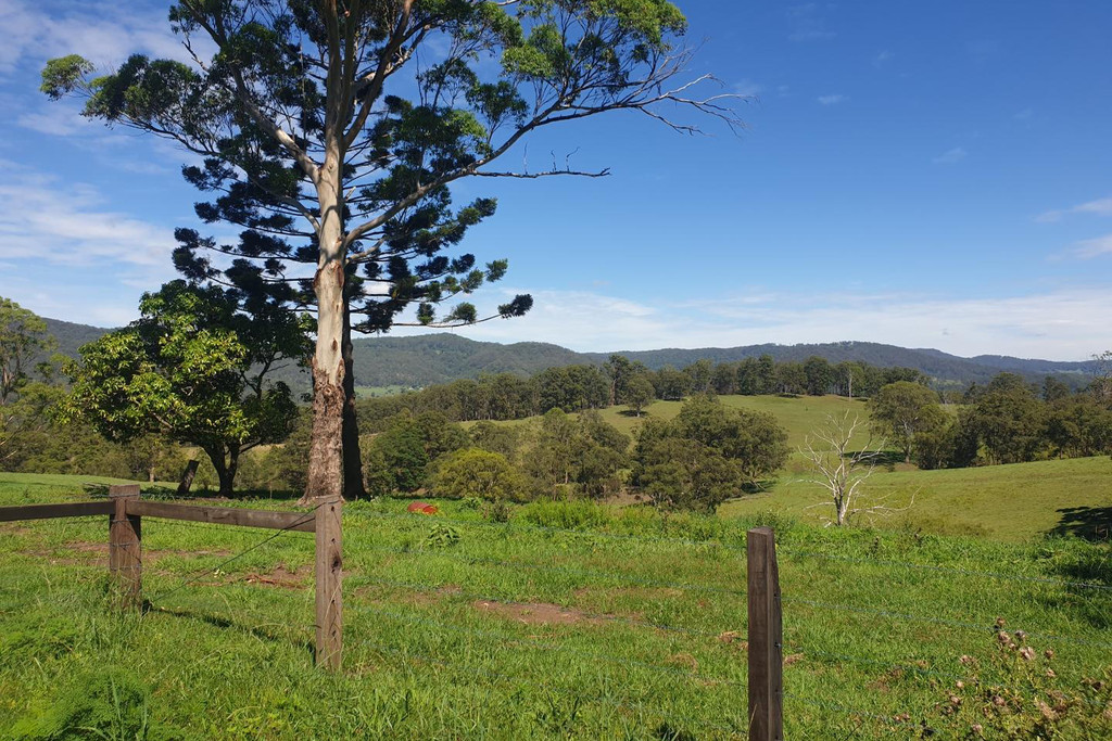 85 E. J. OLLEY ROAD, LARNOOK, 2480