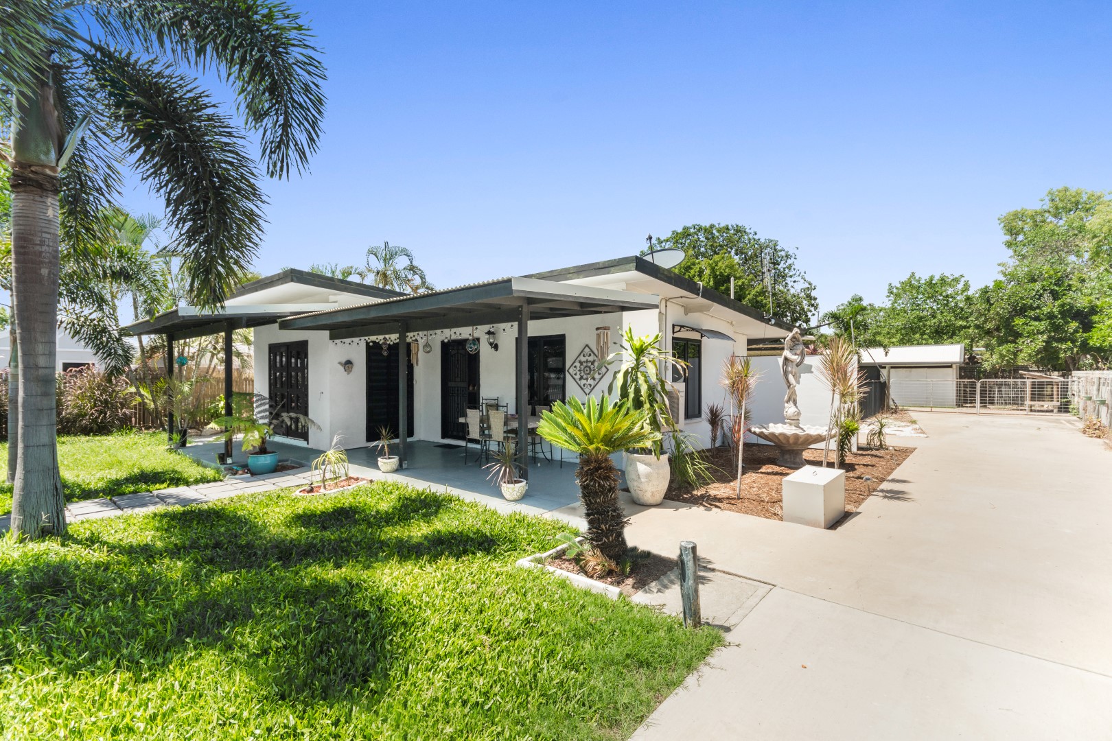 39 REEF STREET, SAUNDERS BEACH, 4818