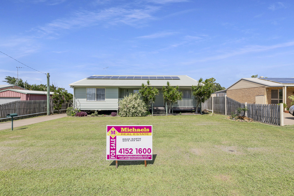 14 BEACH ST, BURNETT HEADS, 4670