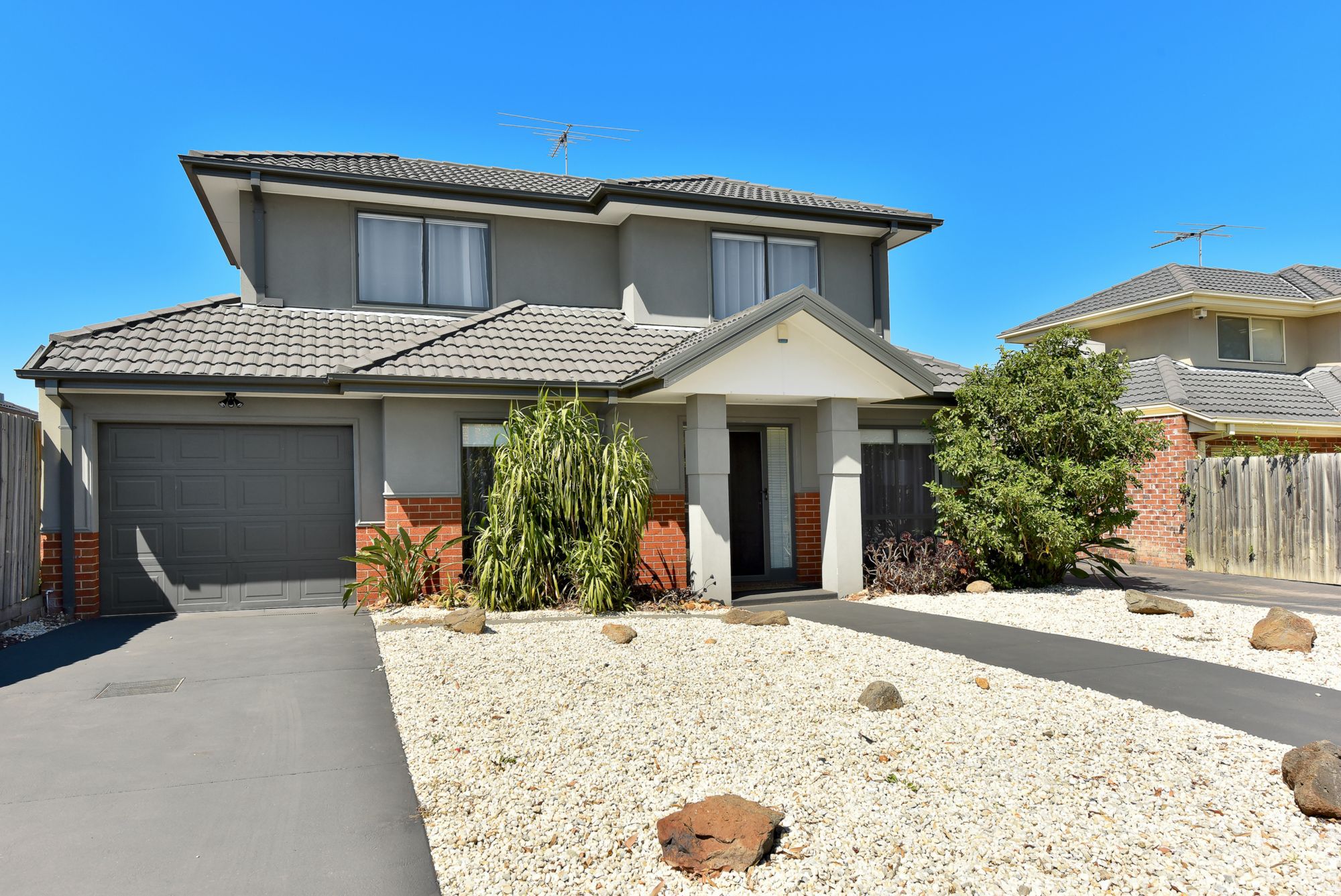 10 ARVERN AVENUE, AVONDALE HEIGHTS, 3034
