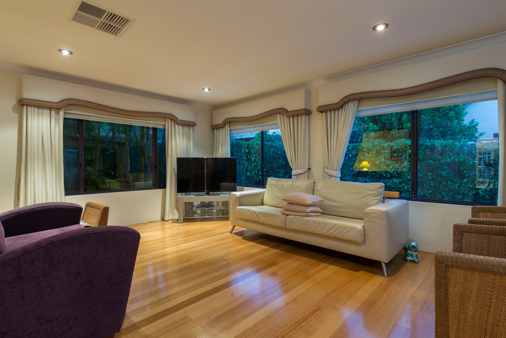 15 WILLOW BANK ENTRANCE, GWELUP, 6018