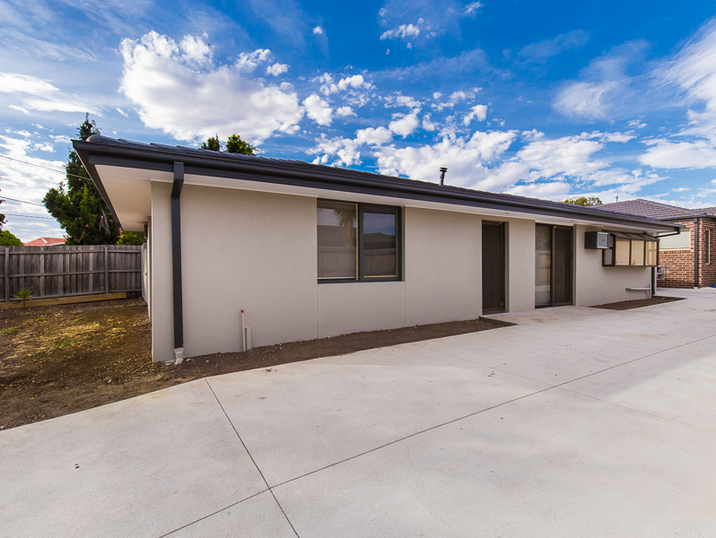 18 SUTHERLAND STREET, ALBANVALE, 3021