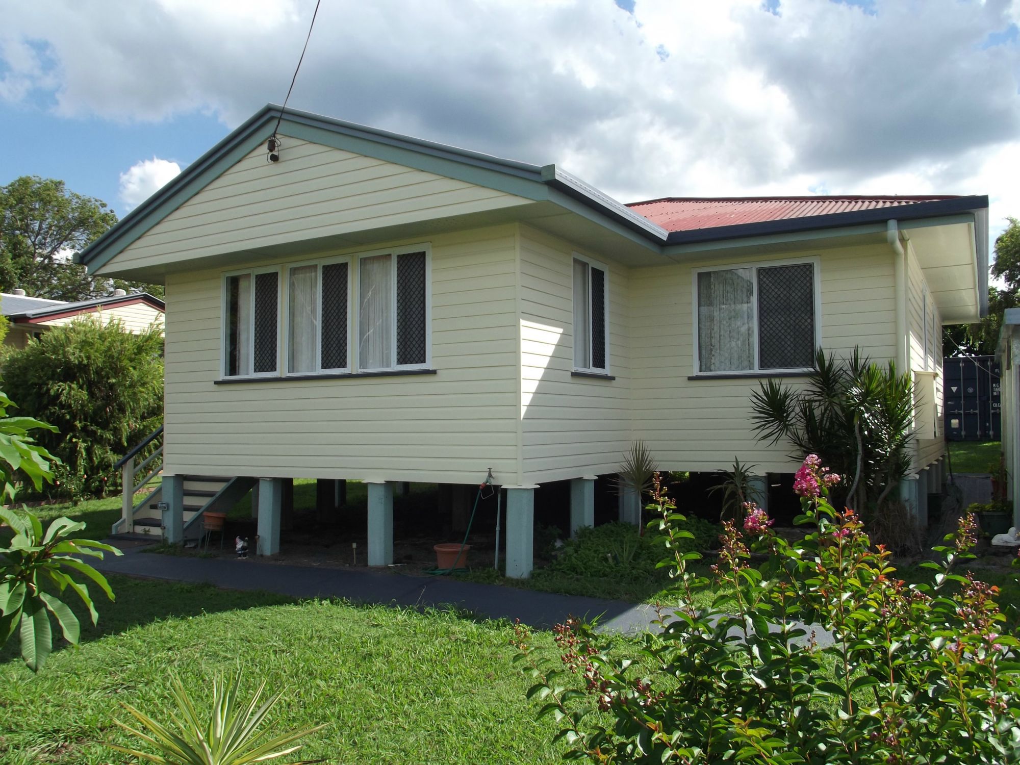 66 EDWARD STREET, BIGGENDEN, 4621