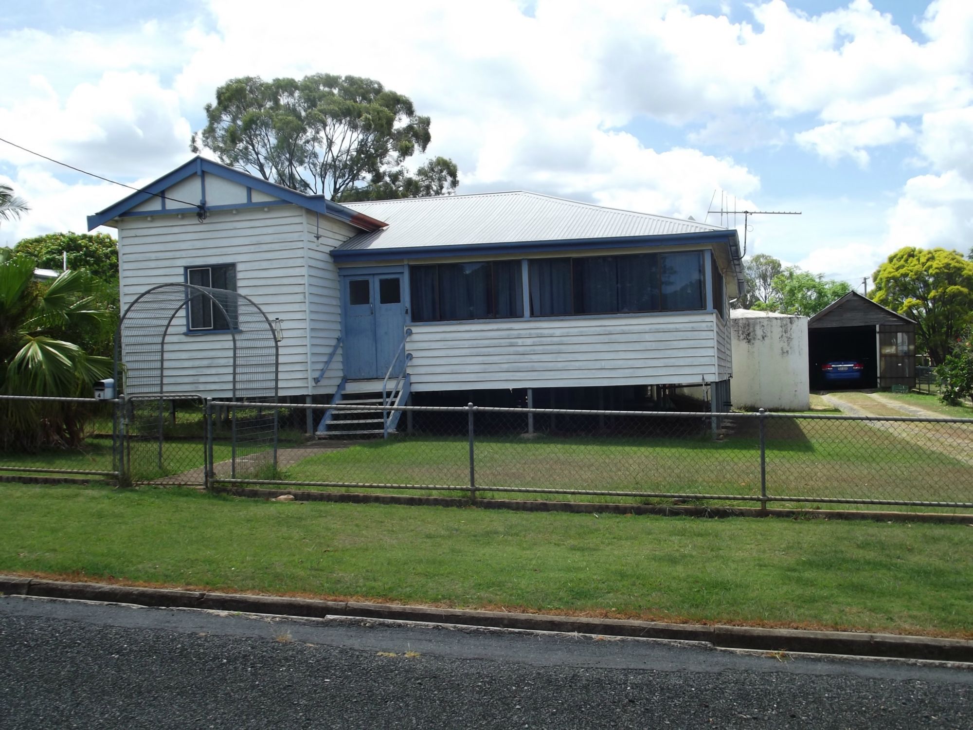 4 BROOKES STREET, BIGGENDEN, 4621