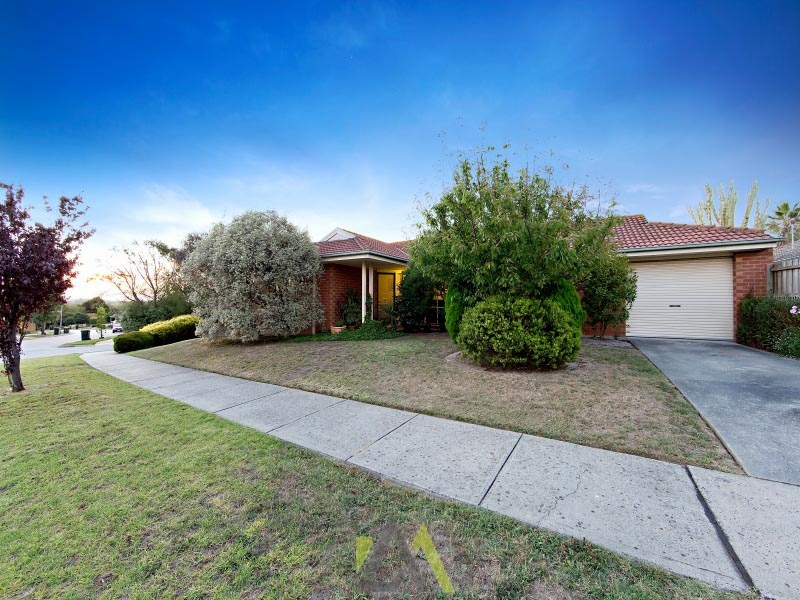 81 GRANITE DRIVE, LANGWARRIN, 3910
