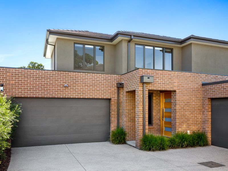 2/62 SURREY ROAD, BLACKBURN NORTH, 3130