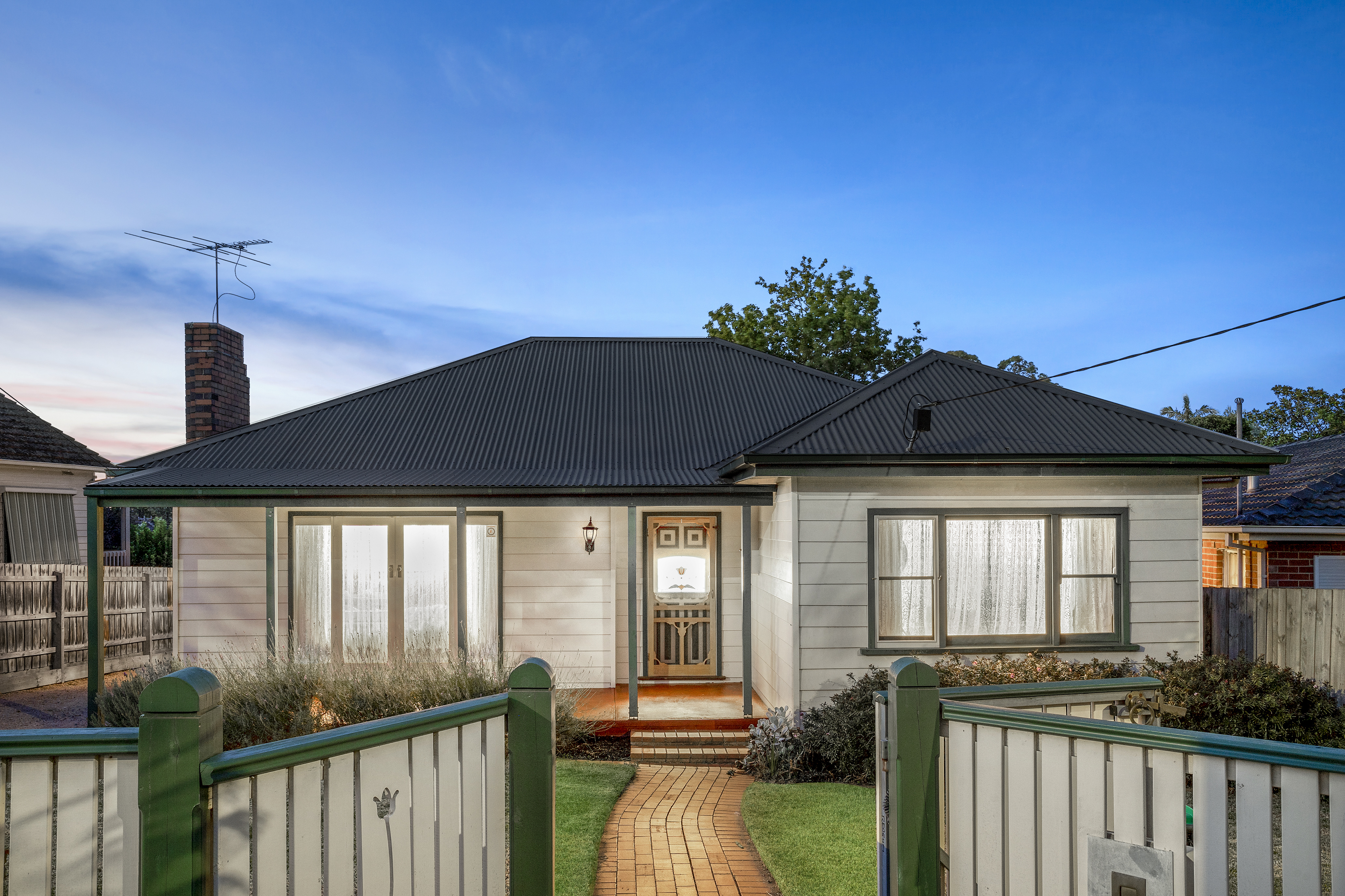 31 VICTORIA AVENUE, MITCHAM, 3132