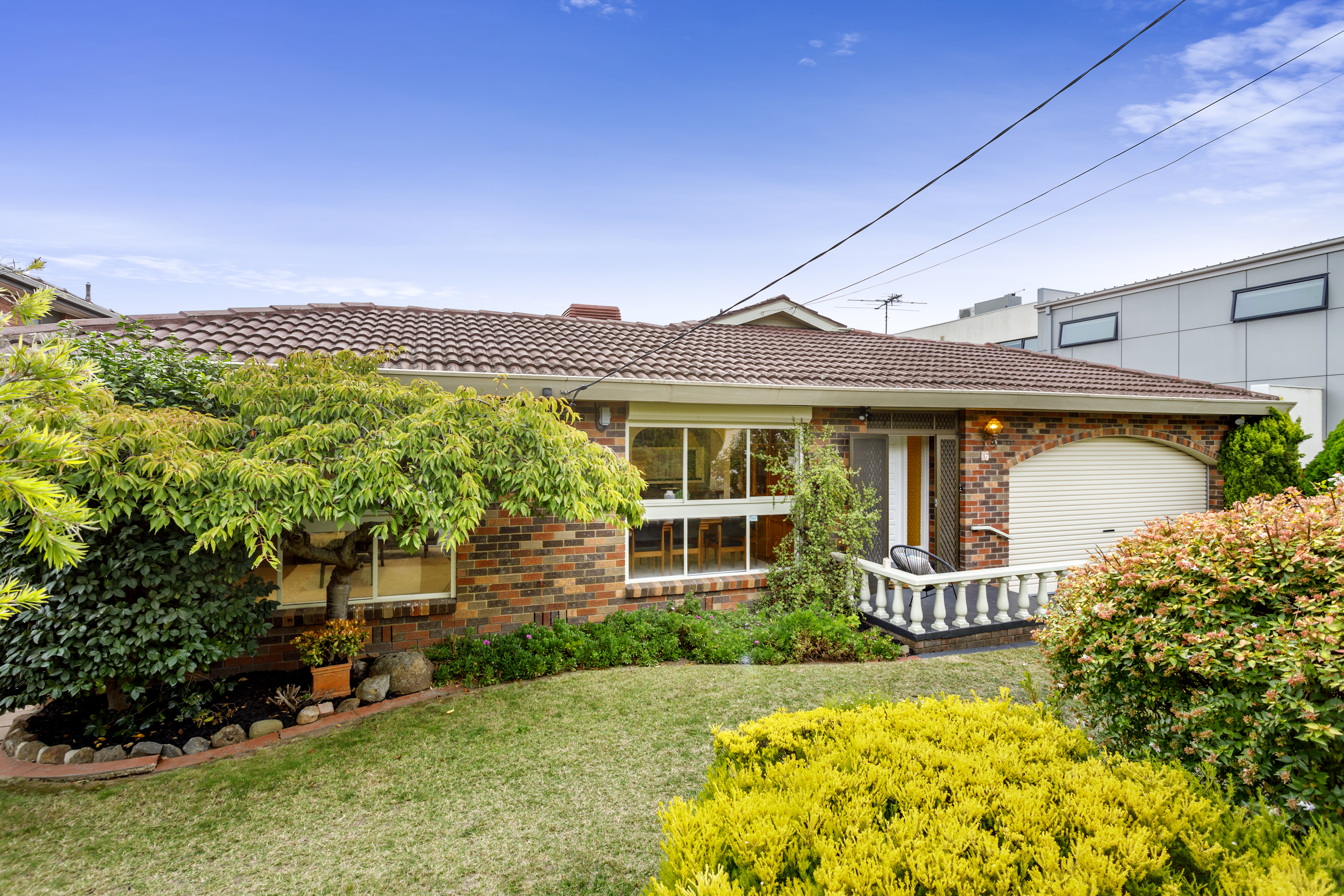 37 GRANT OLSON AVENUE, BULLEEN, 3105