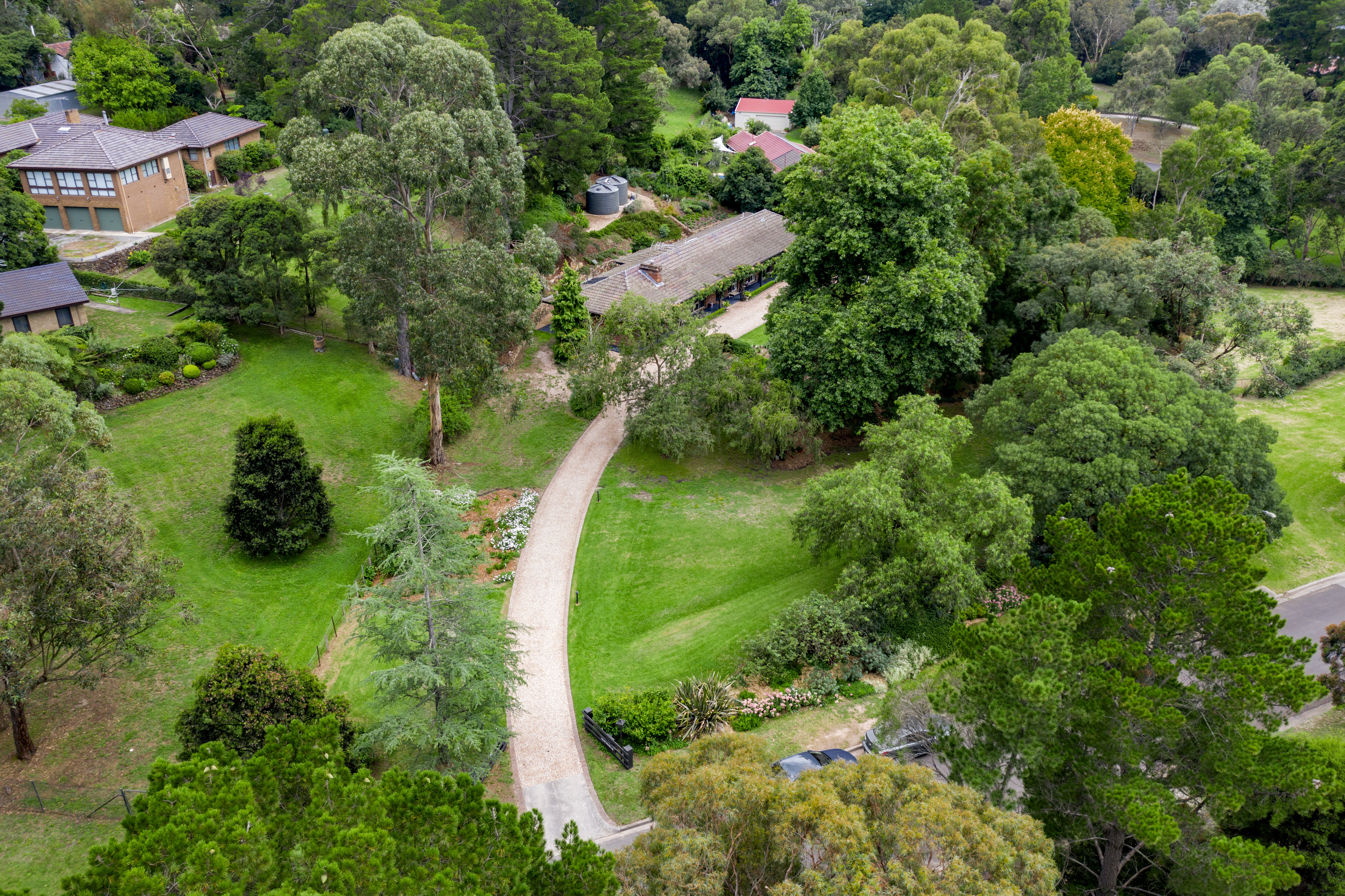 2 TADSTAN PLACE, DONVALE, 3111