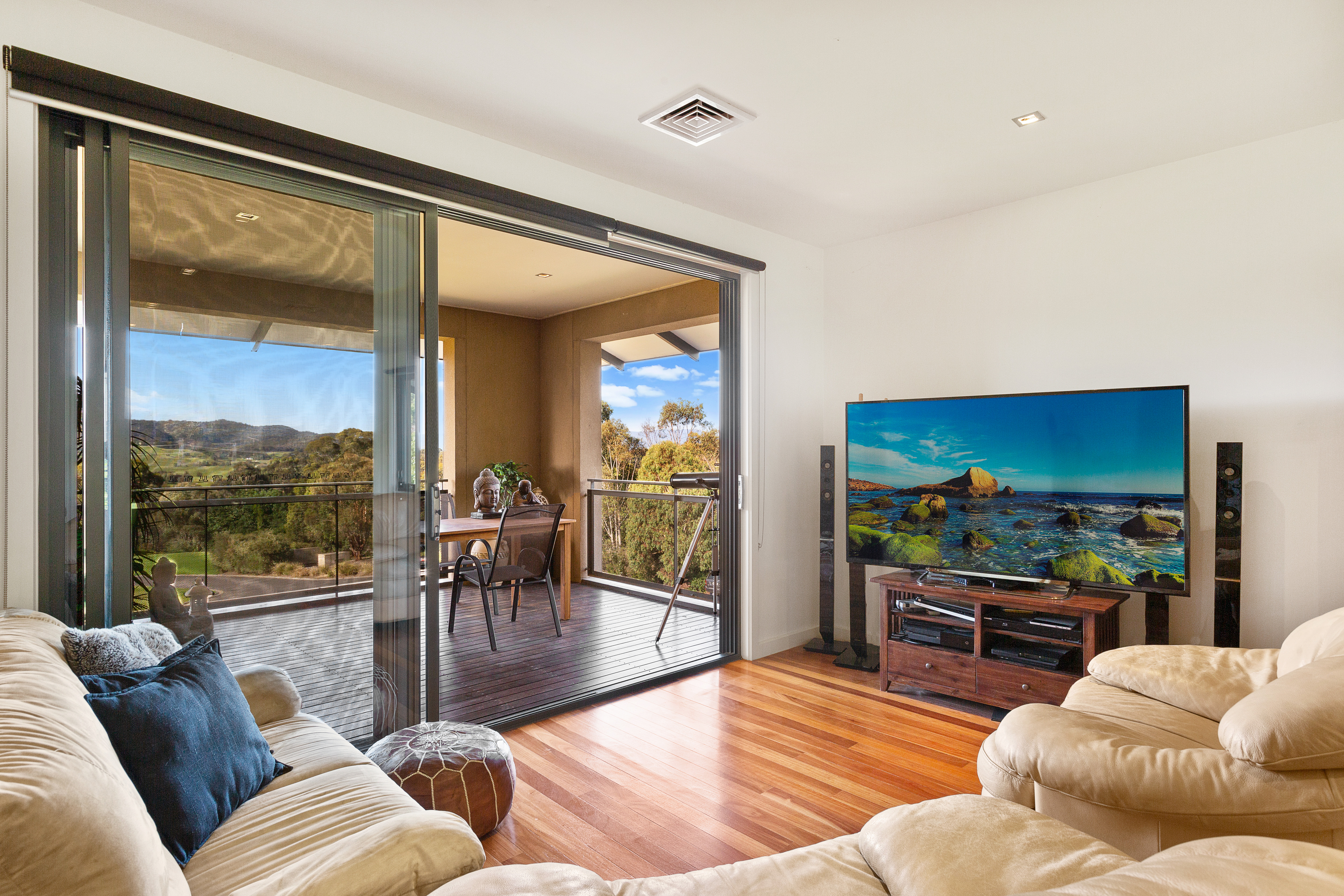 21 HENLEY BRIDGE ROAD, CHIRNSIDE PARK, 3116