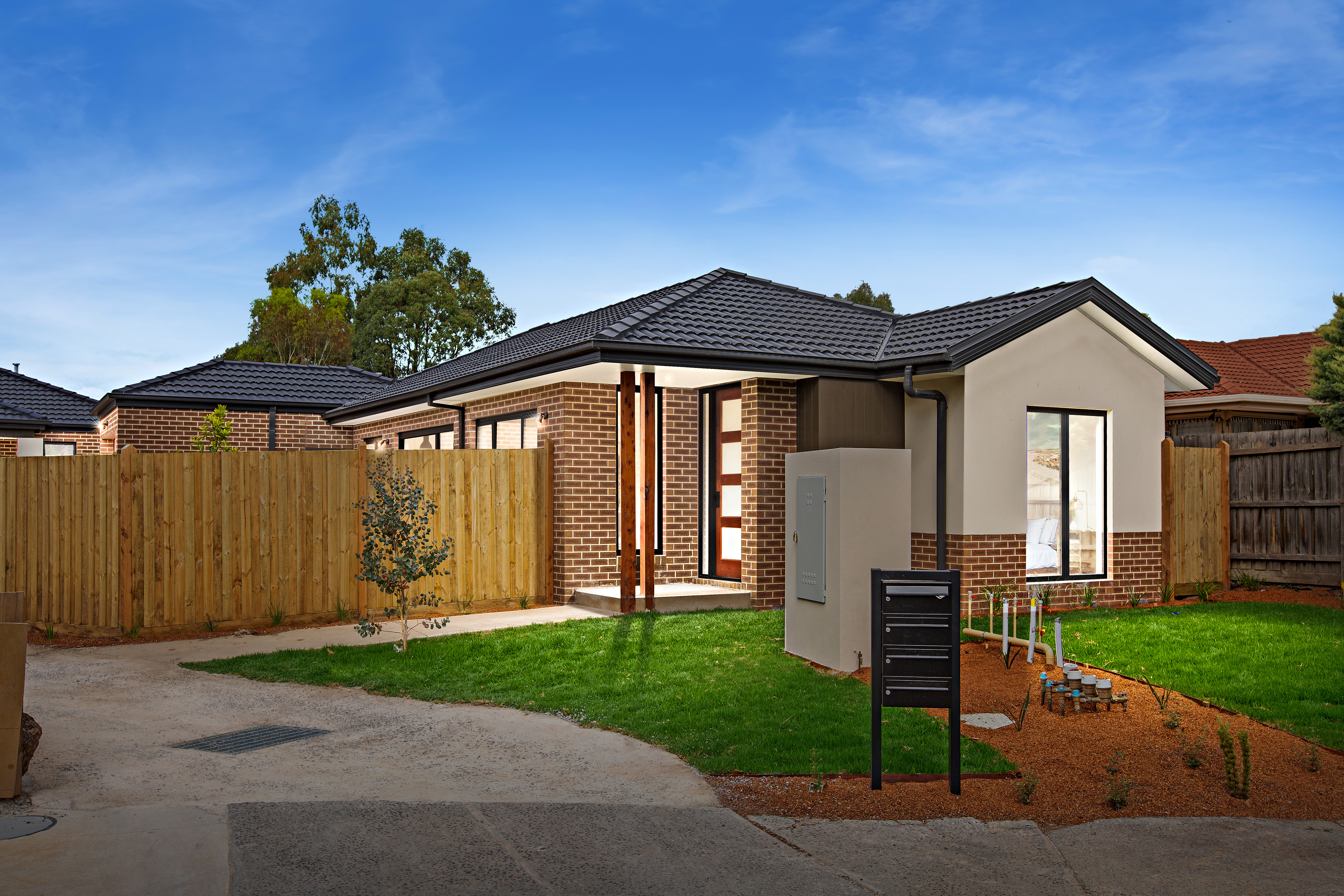 1/98 SELLICK DRIVE, CROYDON, 3136
